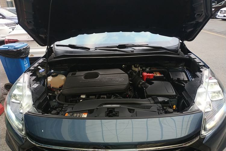 Used Ford Escape 2020 EcoBoost 245 Four-Wheel Drive Luxury Edition Engine Bay