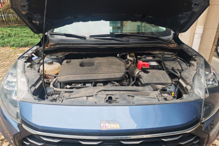Used Ford Escape 2020 EcoBoost 245 Two-Wheel-Drive Titanium Edition Engine Bay