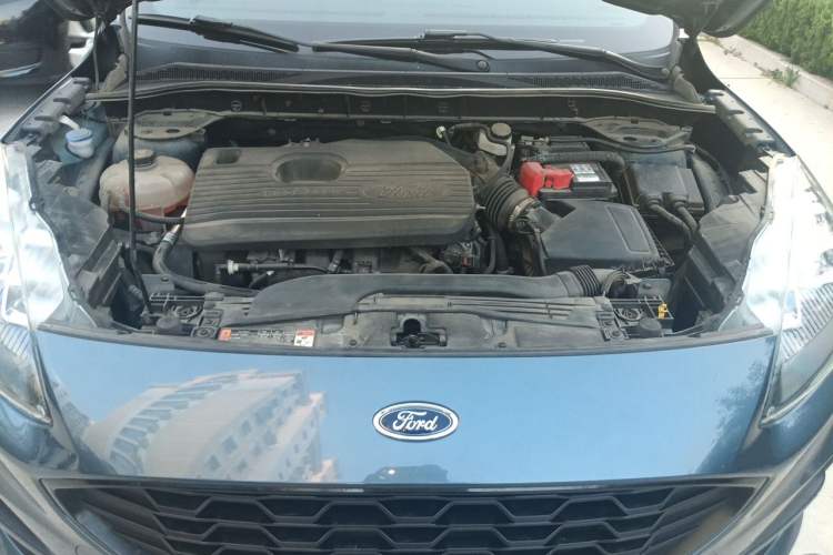Used Ford Escape 2020 EcoBoost 245 Four-Wheel Drive ST-LINE Deluxe Edition Engine Bay