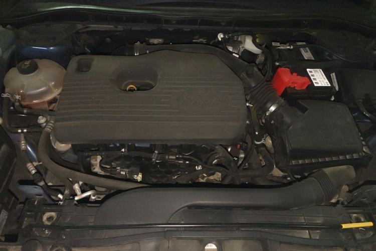 Used Ford Escape 2020 EcoBoost 245 Four-Wheel Drive ST-LINE Deluxe Edition Engine Bay