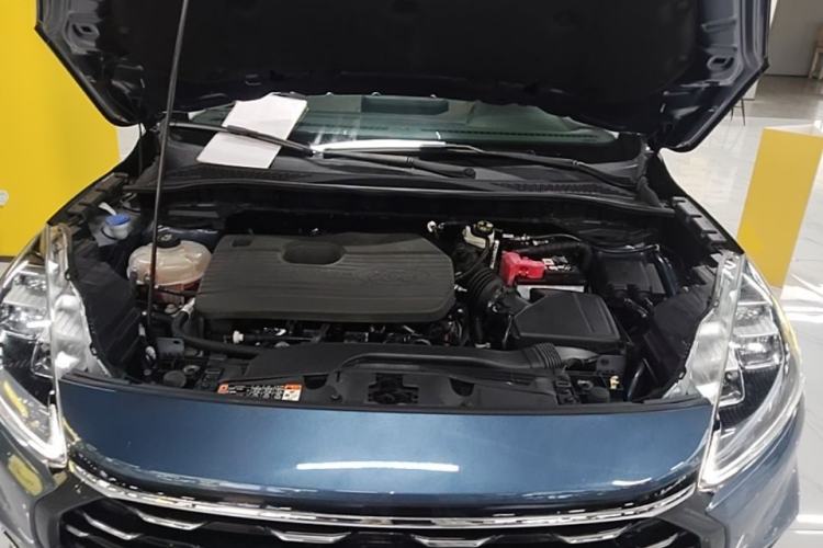 Used Ford Escape 2020 EcoBoost 245 Two-Wheel-Drive Titanium Edition Engine Bay