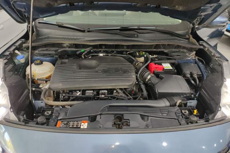 Used Ford Escape 2020 EcoBoost 245 Four-Wheel Drive Titanium Edition Engine Bay