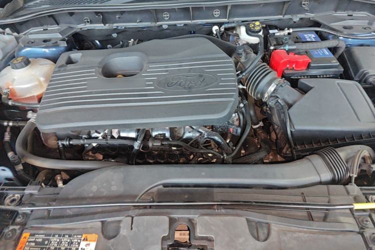 Used Ford Escape 2020 EcoBoost 245 Four-Wheel Drive ST-LINE Deluxe Edition Engine Bay