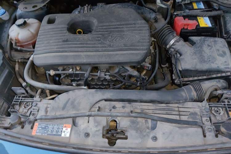 Used Ford Escape 2020 EcoBoost 245 Four-Wheel Drive ST-LINE Deluxe Edition Engine Bay