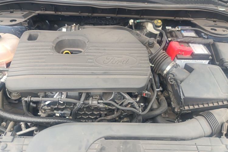 Used Ford Escape 2020 EcoBoost 245 Two-Wheel-Drive Comfort Edition Engine Bay