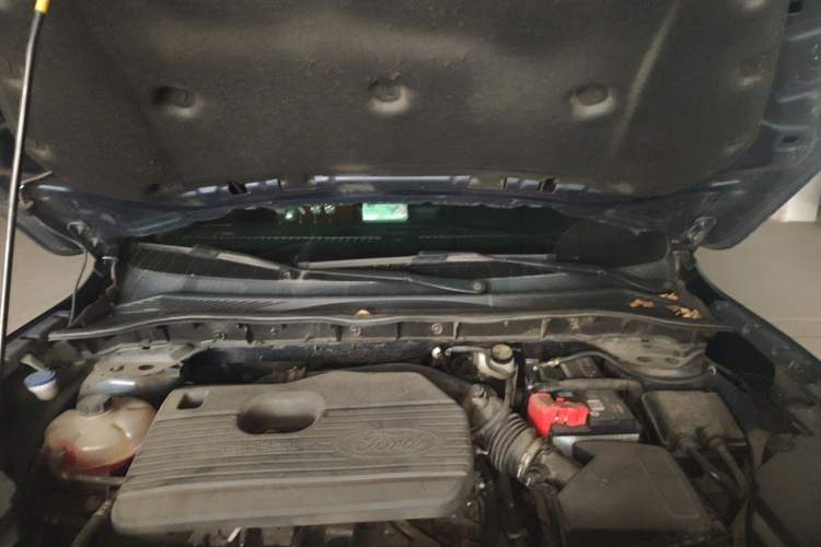 Used Ford Escape 2020 EcoBoost 245 Two-Wheel Drive Smart & Enjoyment Model Engine Bay