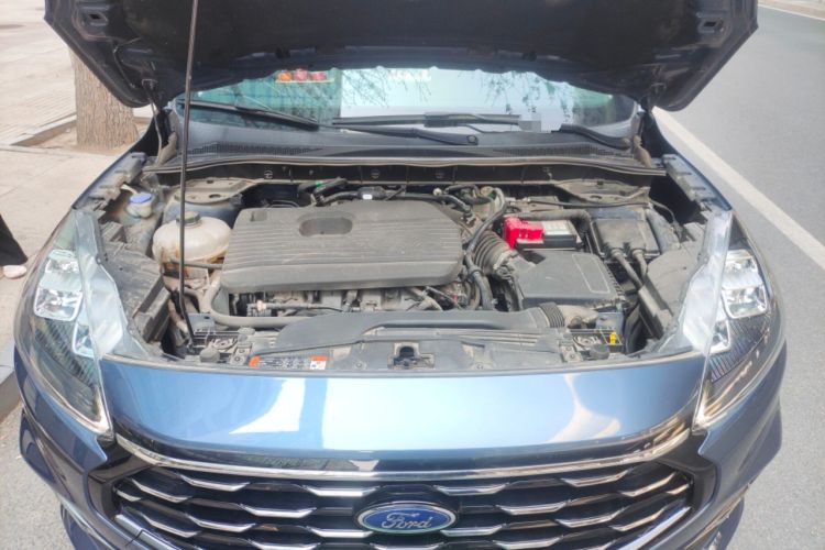 Used Ford Escape 2020 EcoBoost 245 Two-Wheel-Drive Titanium Edition Engine Bay
