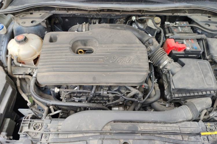 Used Ford Escape 2020 EcoBoost 245 Four-Wheel Drive Luxury Edition Engine Bay