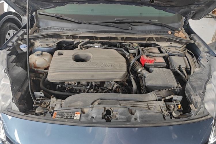 Used Ford Escape 2020 EcoBoost 245 Two-Wheel-Drive Titanium Edition Engine Bay