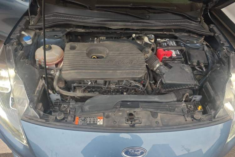 Used Ford Escape 2020 EcoBoost 245 Four-Wheel Drive Luxury Edition Engine Bay