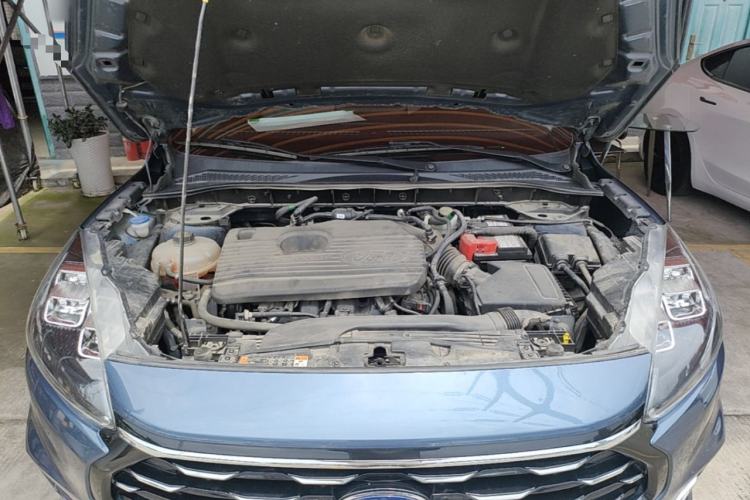 Used Ford Escape 2020 EcoBoost 245 Two-Wheel-Drive Titanium Edition Engine Bay