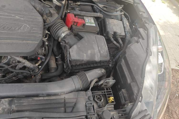 Used Ford Escape 2020 EcoBoost 245 Four-Wheel Drive ST-LINE Deluxe Edition Engine Bay Left