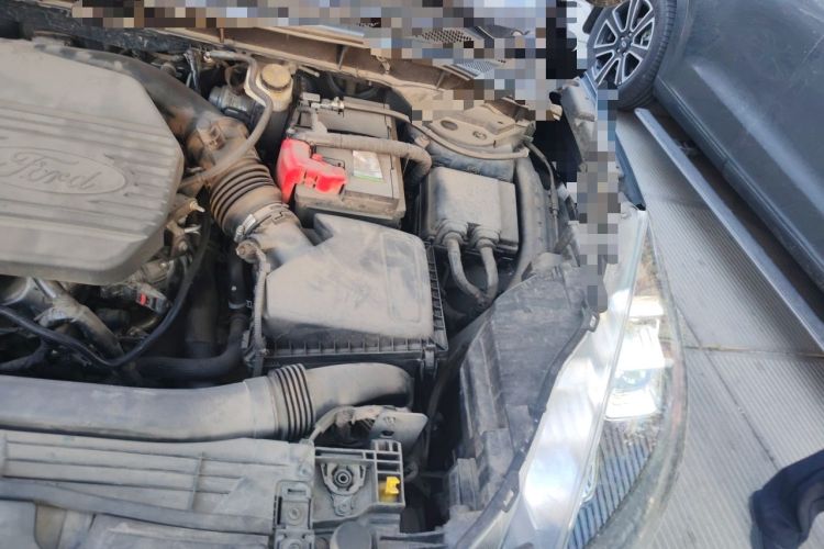 Used Ford Escape 2020 EcoBoost 245 Four-Wheel Drive Luxury Edition Engine Bay Left