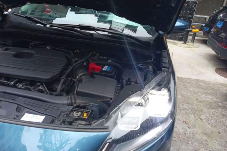 Used Ford Escape 2020 EcoBoost 245 Two-Wheel Drive Smart & Enjoyment Model Engine Bay Left