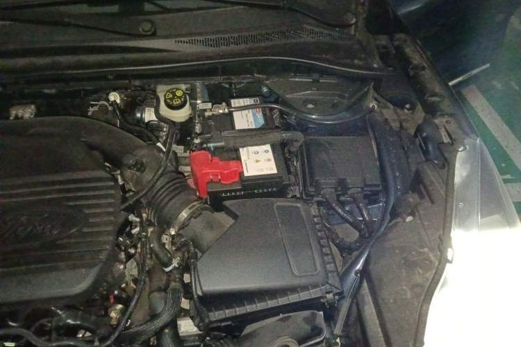 Used Ford Escape 2020 EcoBoost 245 Four-Wheel Drive Luxury Edition Engine Bay Left