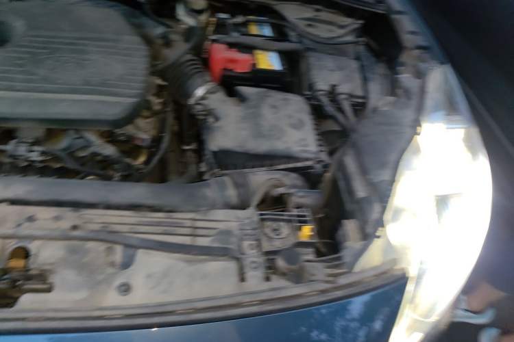 Used Ford Escape 2020 EcoBoost 245 Four-Wheel Drive ST-LINE Deluxe Edition Engine Bay Left
