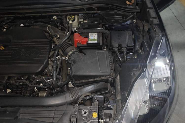 Used Ford Escape 2020 EcoBoost 245 Two-Wheel-Drive Titanium Edition Engine Bay Left