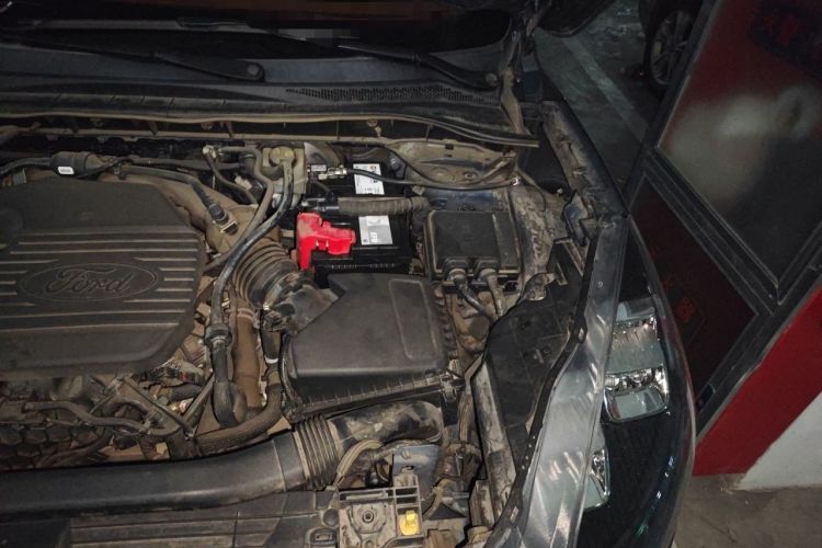 Used Ford Escape 2020 EcoBoost 245 Two-Wheel-Drive Titanium Edition Engine Bay Left