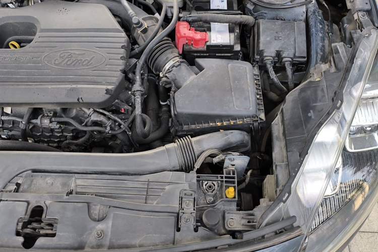 Used Ford Escape 2020 EcoBoost 245 Two-Wheel-Drive Titanium Edition Engine Bay Left