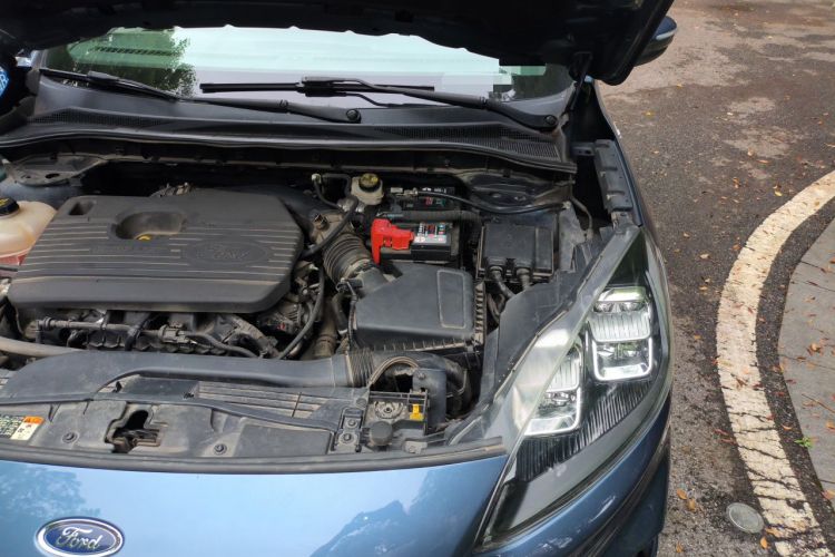 Used Ford Escape 2020 EcoBoost 245 Four-Wheel Drive ST-LINE Deluxe Edition Engine Bay Left