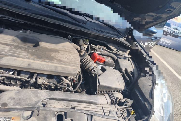 Used Ford Escape 2020 EcoBoost 245 Four-Wheel Drive ST-LINE Deluxe Edition Engine Bay Left