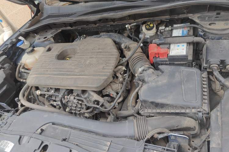 Used Ford Escape 2020 EcoBoost 245 Four-Wheel Drive Luxury Edition Engine Bay Left