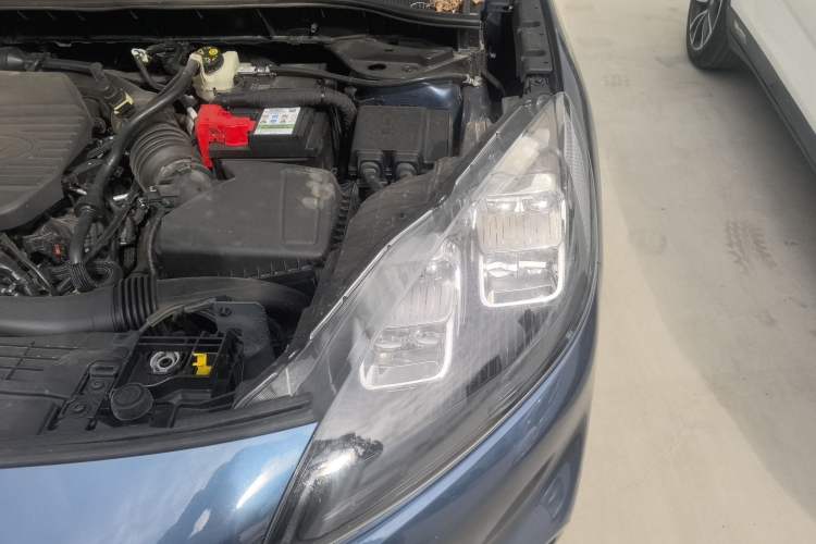 Used Ford Escape 2020 EcoBoost 245 Four-Wheel Drive Luxury Edition Engine Bay Left