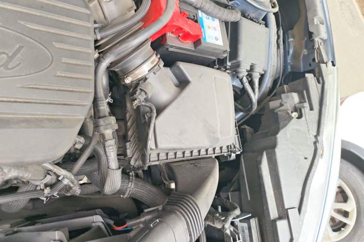 Used Ford Escape 2020 EcoBoost 245 Two-Wheel-Drive Titanium Edition Engine Bay Left