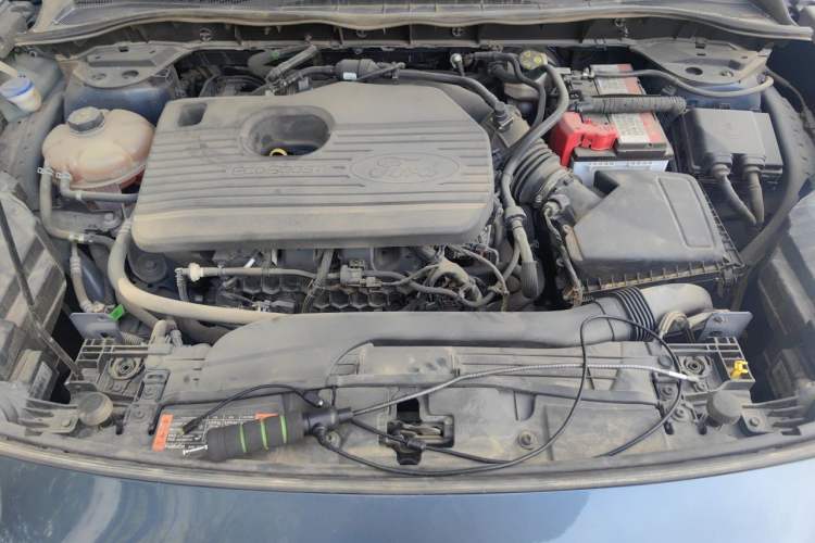Used Ford Escape 2020 EcoBoost 245 Four-Wheel Drive Titanium Edition Engine Bay