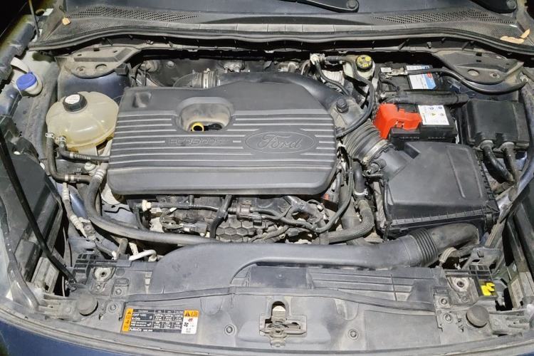 Used Ford Escape 2020 EcoBoost 245 Four-Wheel Drive Luxury Edition Engine Bay