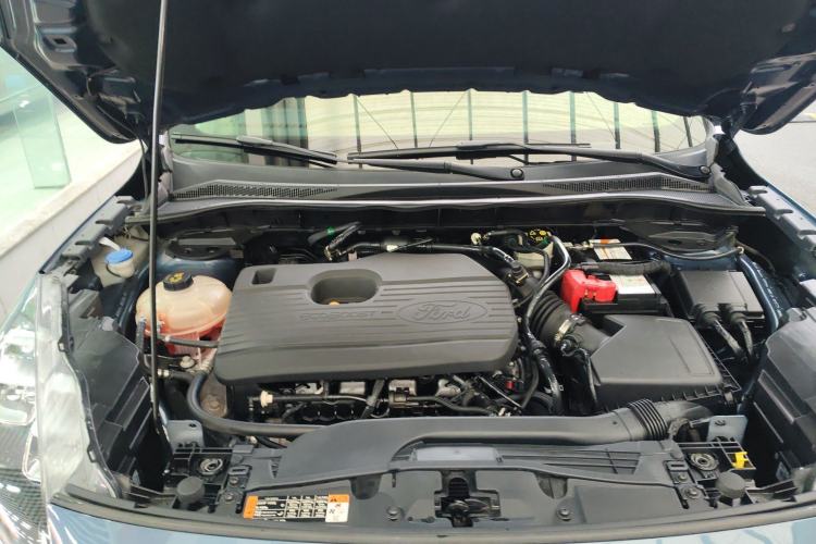 Used Ford Escape 2020 EcoBoost 245 Two-Wheel-Drive Titanium Edition Engine Bay