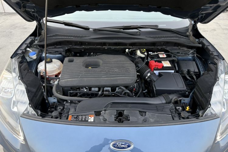 Used Ford Escape 2020 EcoBoost 245 Four-Wheel Drive ST-LINE Deluxe Edition Engine Bay