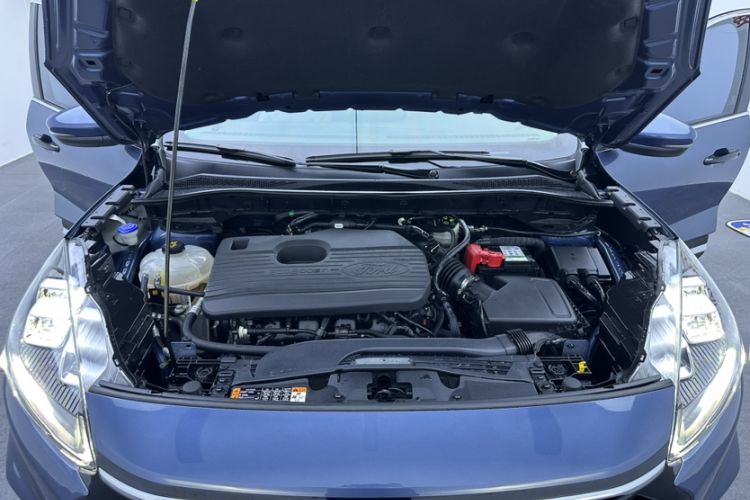 Used Ford Escape 2020 EcoBoost 245 Two-Wheel-Drive Titanium Edition Engine Bay