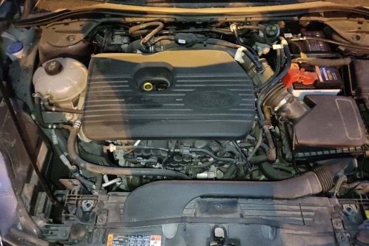 Used Ford Escape 2020 EcoBoost 245 Two-Wheel-Drive Titanium Edition Engine Bay