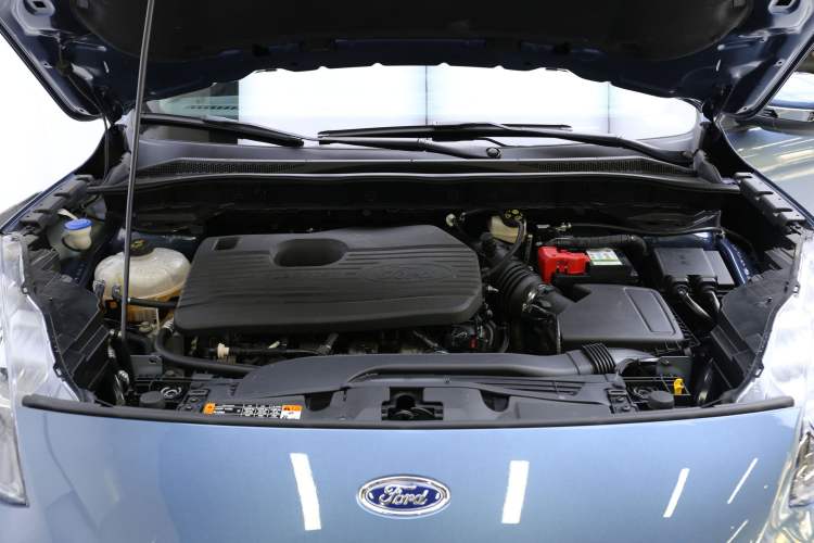 Used Ford Escape 2020 EcoBoost 245 Four-Wheel Drive ST-LINE Deluxe Edition Engine Bay
