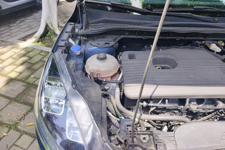 Used Ford Escape 2020 EcoBoost 245 Two-Wheel Drive Smart & Enjoyment Model Engine Bay Right