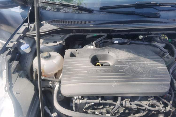 Used Ford Escape 2020 EcoBoost 245 Two-Wheel Drive Smart & Enjoyment Model Engine Bay Right
