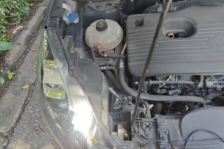 Used Ford Escape 2020 EcoBoost 245 Two-Wheel Drive Smart & Enjoyment Model Engine Bay Right