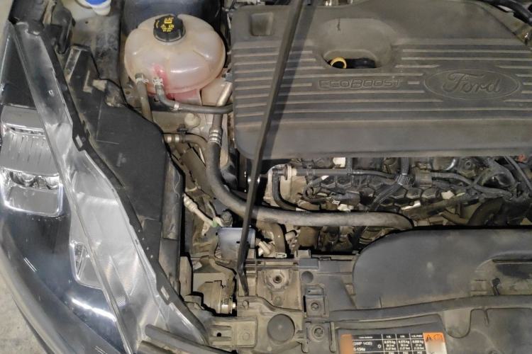 Used Ford Escape 2020 EcoBoost 245 Two-Wheel-Drive Titanium Edition Engine Bay Right