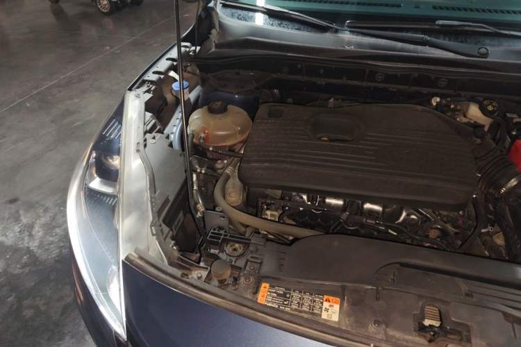 Used Ford Escape 2020 EcoBoost 245 4x4 Enjoyment Model Engine Bay Right