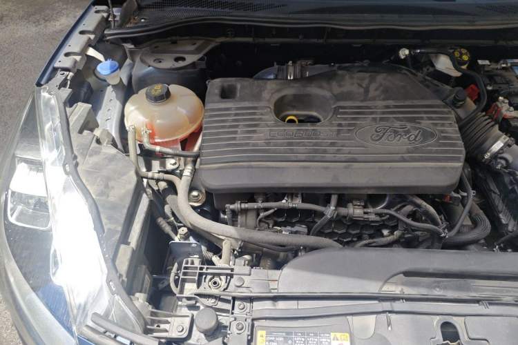 Used Ford Escape 2020 EcoBoost 245 Two-Wheel Drive Smart & Enjoyment Model Engine Bay Right