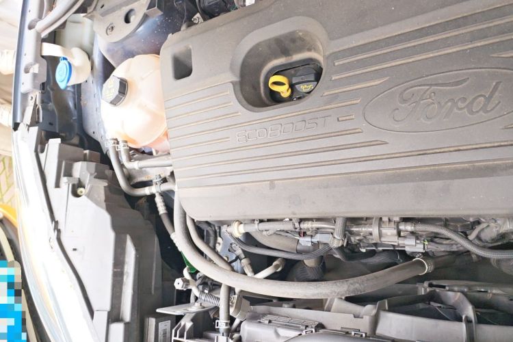 Used Ford Escape 2020 EcoBoost 245 Two-Wheel-Drive Titanium Edition Engine Bay Right