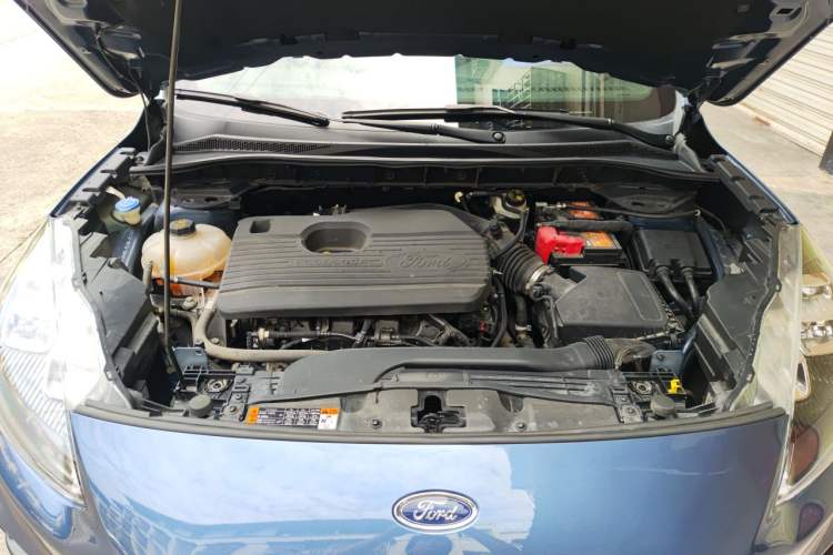 Used Ford Escape 2020 EcoBoost 245 Four-Wheel Drive ST-LINE Deluxe Edition Engine Bay