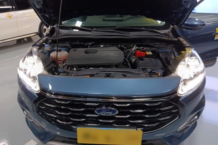 Used Ford Escape 2020 EcoBoost 245 Two-Wheel-Drive Titanium Edition Engine Bay
