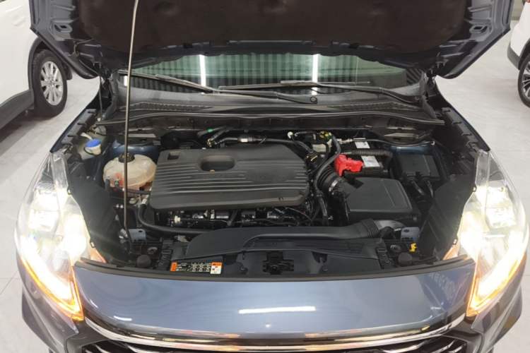 Used Ford Escape 2020 EcoBoost 245 Two-Wheel-Drive Titanium Edition Engine Bay