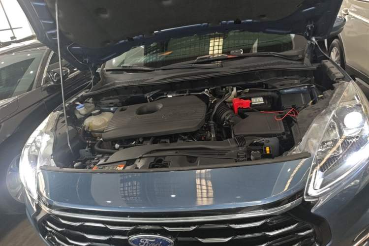 Used Ford Escape 2020 EcoBoost 245 Two-Wheel-Drive Titanium Edition Engine Bay