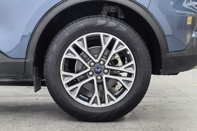 Used Ford Escape 2020 EcoBoost 245 Four-Wheel Drive Titanium Edition Exterior 11