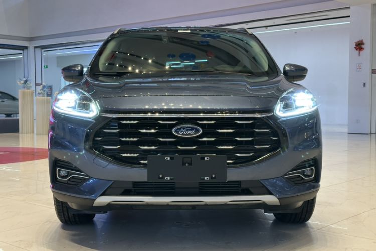 Used Ford Escape 2020 EcoBoost 245 Two-Wheel-Drive Titanium Edition Exterior 2