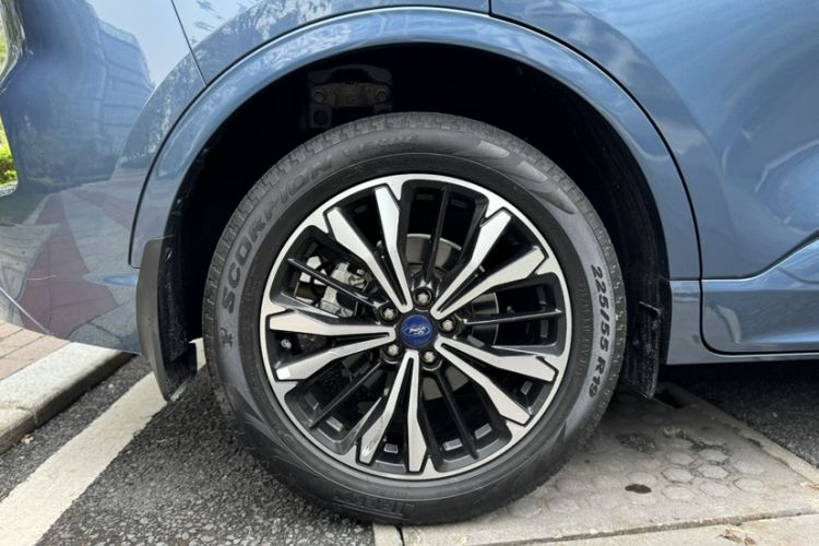 Used Ford Escape 2020 EcoBoost 245 Four-Wheel Drive ST-LINE Deluxe Edition Exterior 3