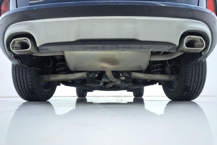 Used Ford Escape 2020 EcoBoost 245 Two-Wheel-Drive Titanium Edition Exterior 3